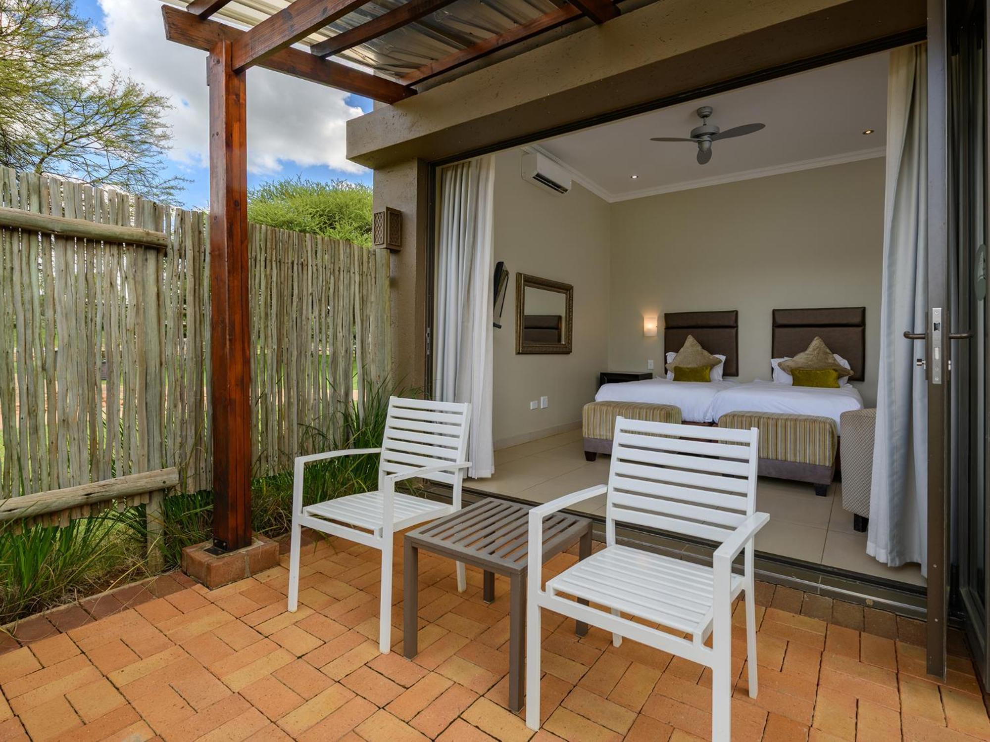 Monomotapa Village @ Legend Golf&Safari Resort Golders Green Exterior foto