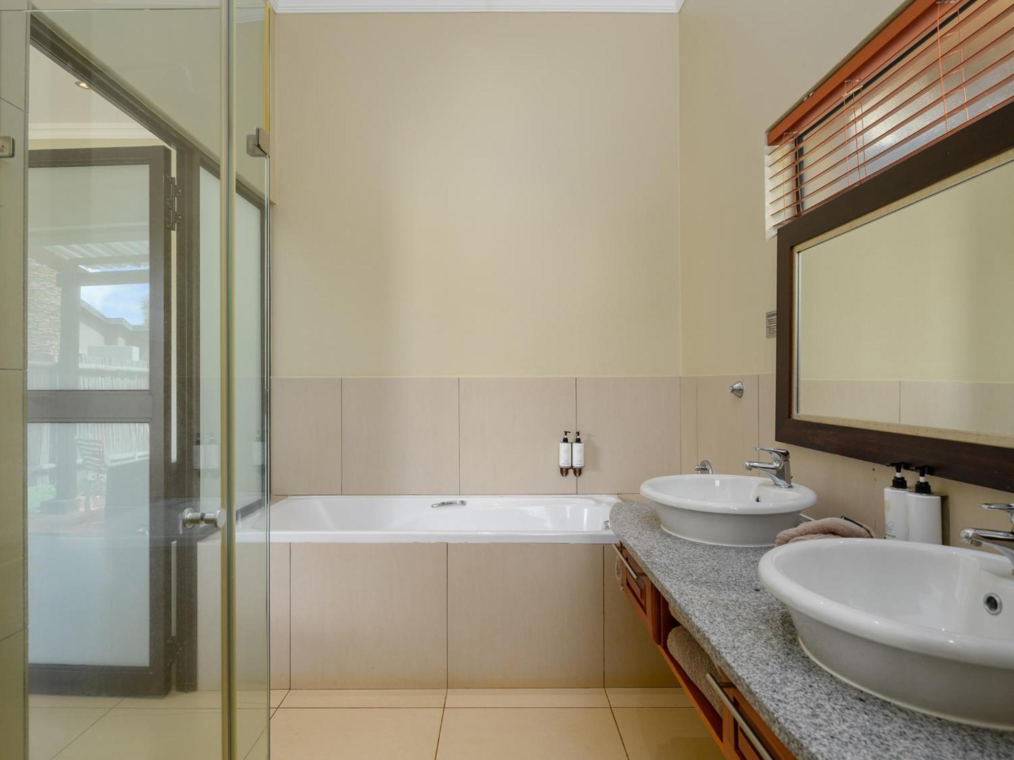 Monomotapa Village @ Legend Golf&Safari Resort Golders Green Exterior foto