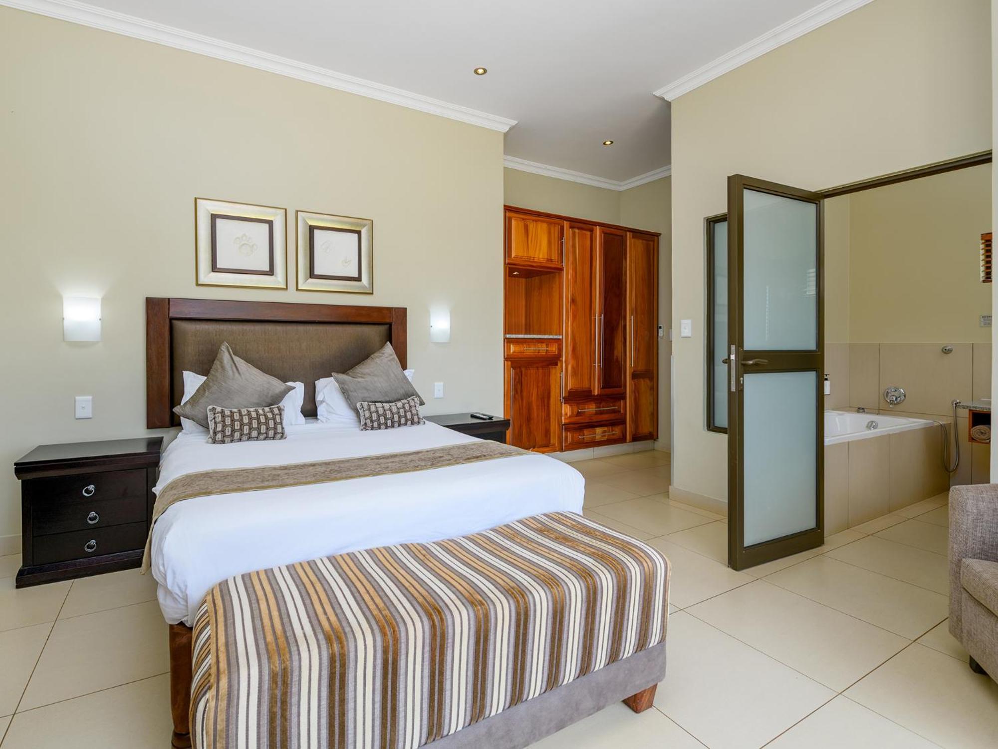 Monomotapa Village @ Legend Golf&Safari Resort Golders Green Exterior foto