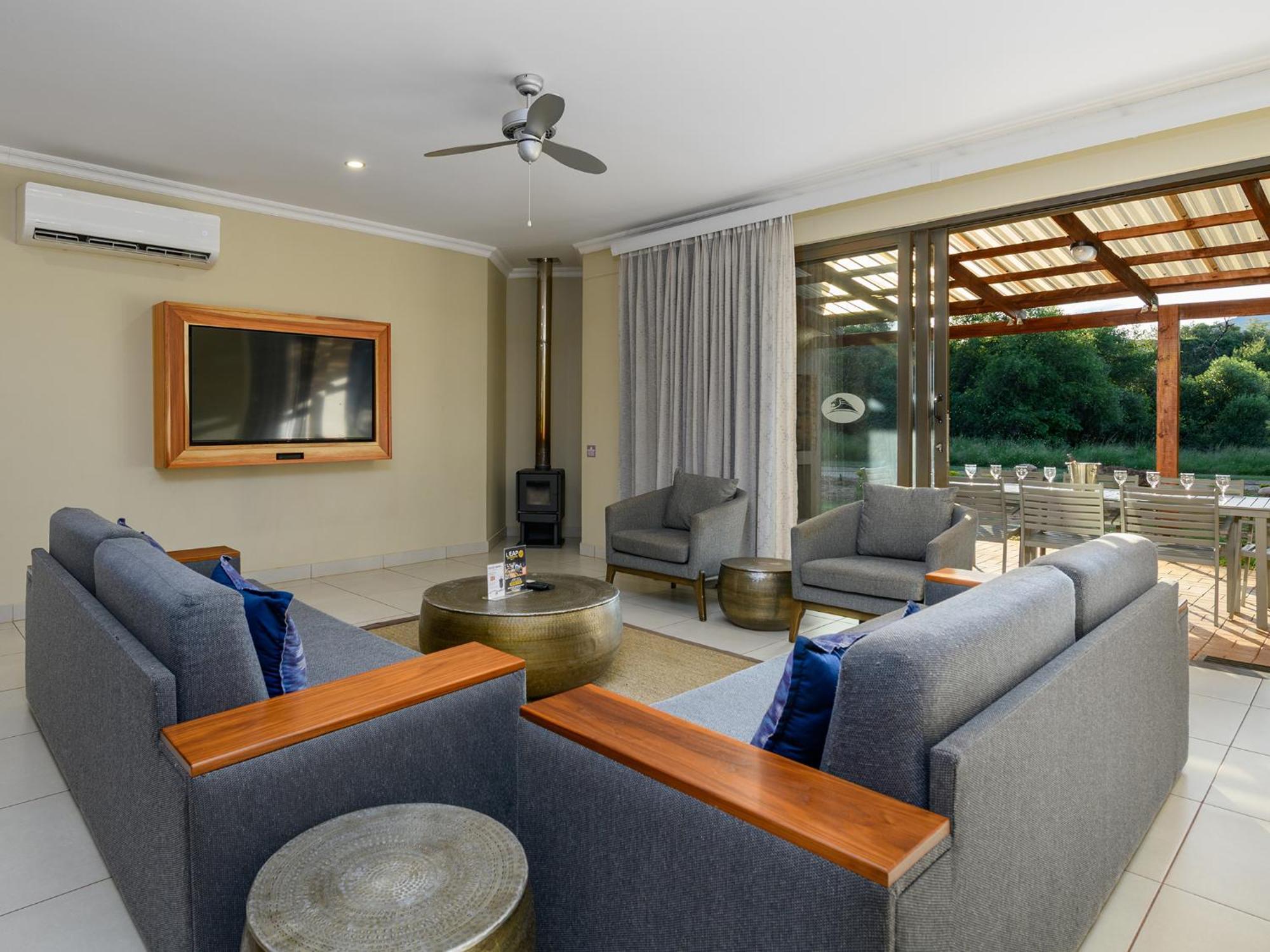 Monomotapa Village @ Legend Golf&Safari Resort Golders Green Exterior foto
