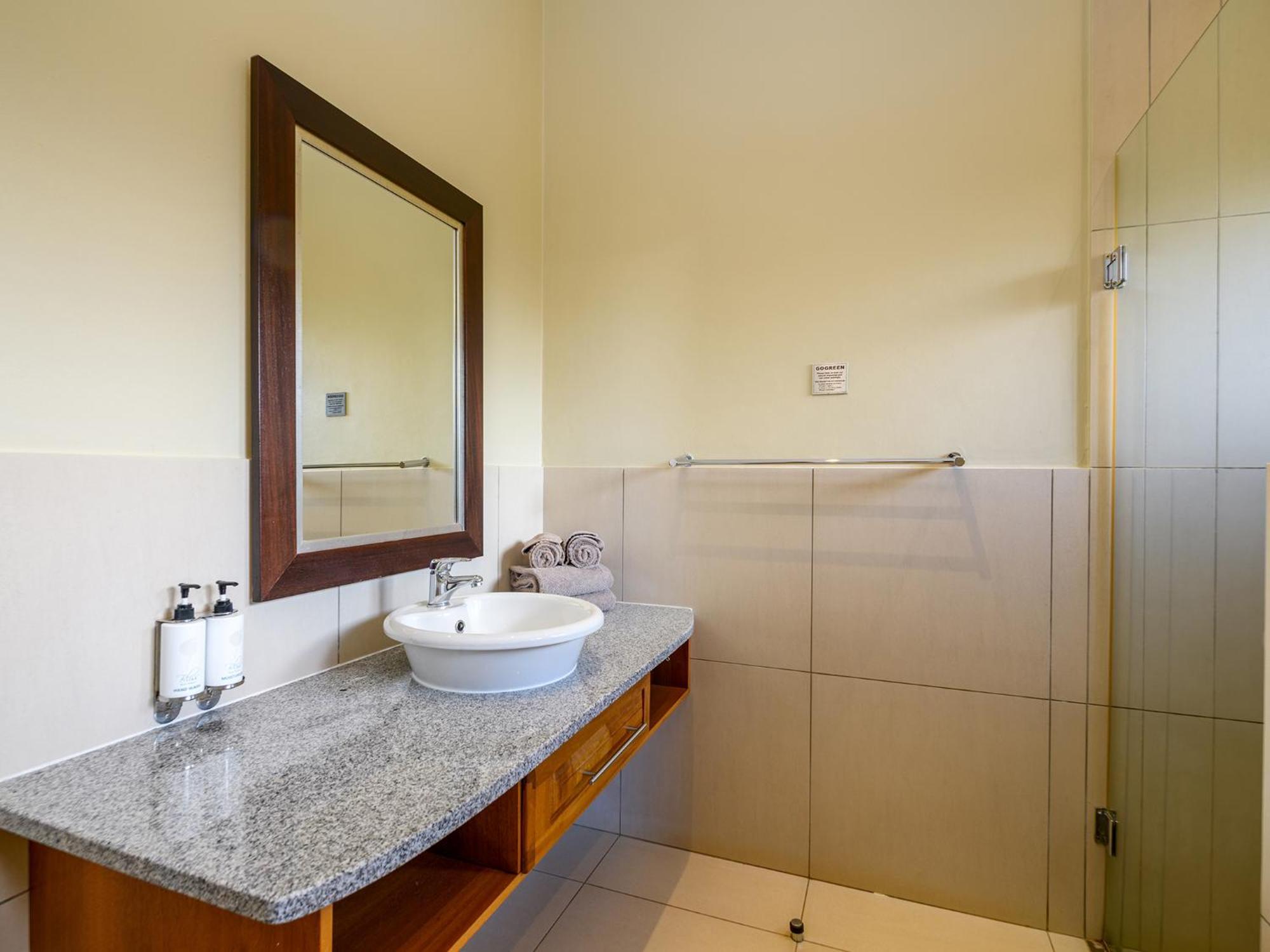 Monomotapa Village @ Legend Golf&Safari Resort Golders Green Exterior foto
