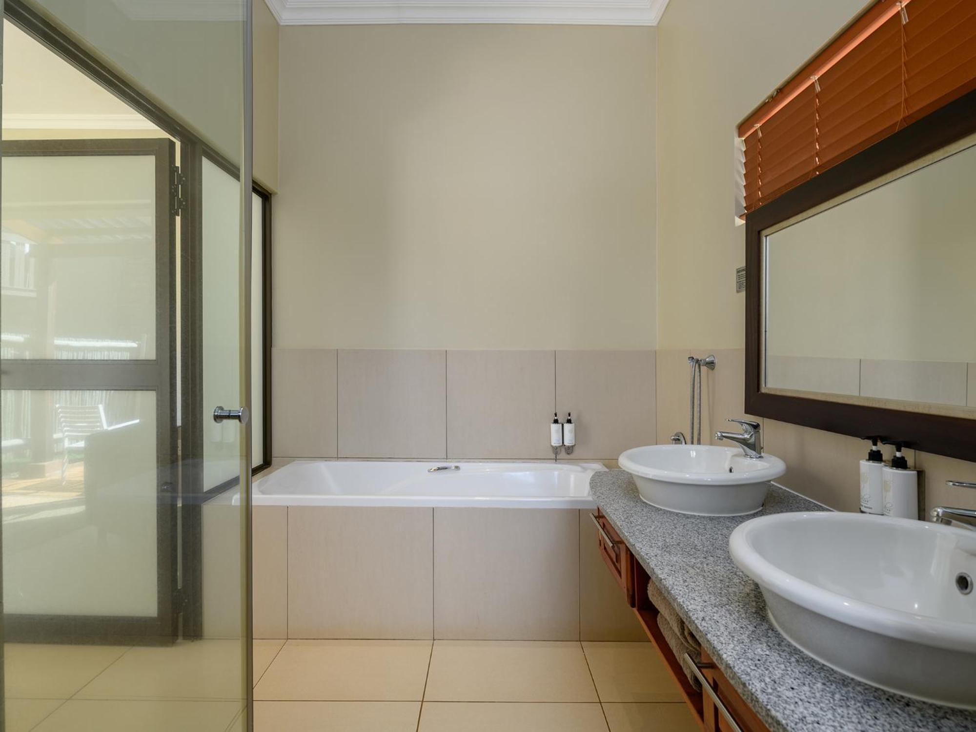 Monomotapa Village @ Legend Golf&Safari Resort Golders Green Exterior foto