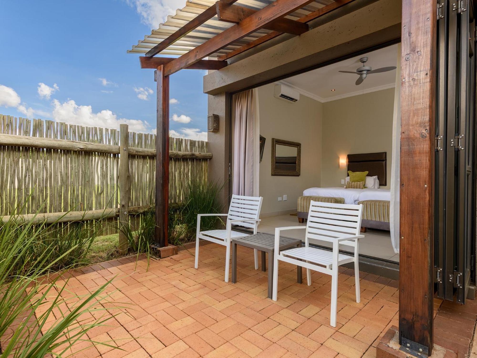 Monomotapa Village @ Legend Golf&Safari Resort Golders Green Exterior foto