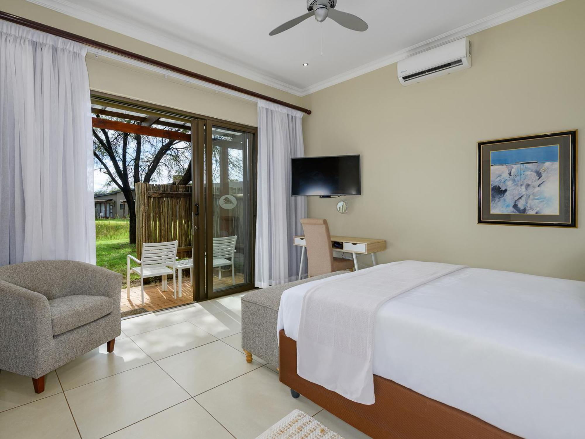 Monomotapa Village @ Legend Golf&Safari Resort Golders Green Exterior foto