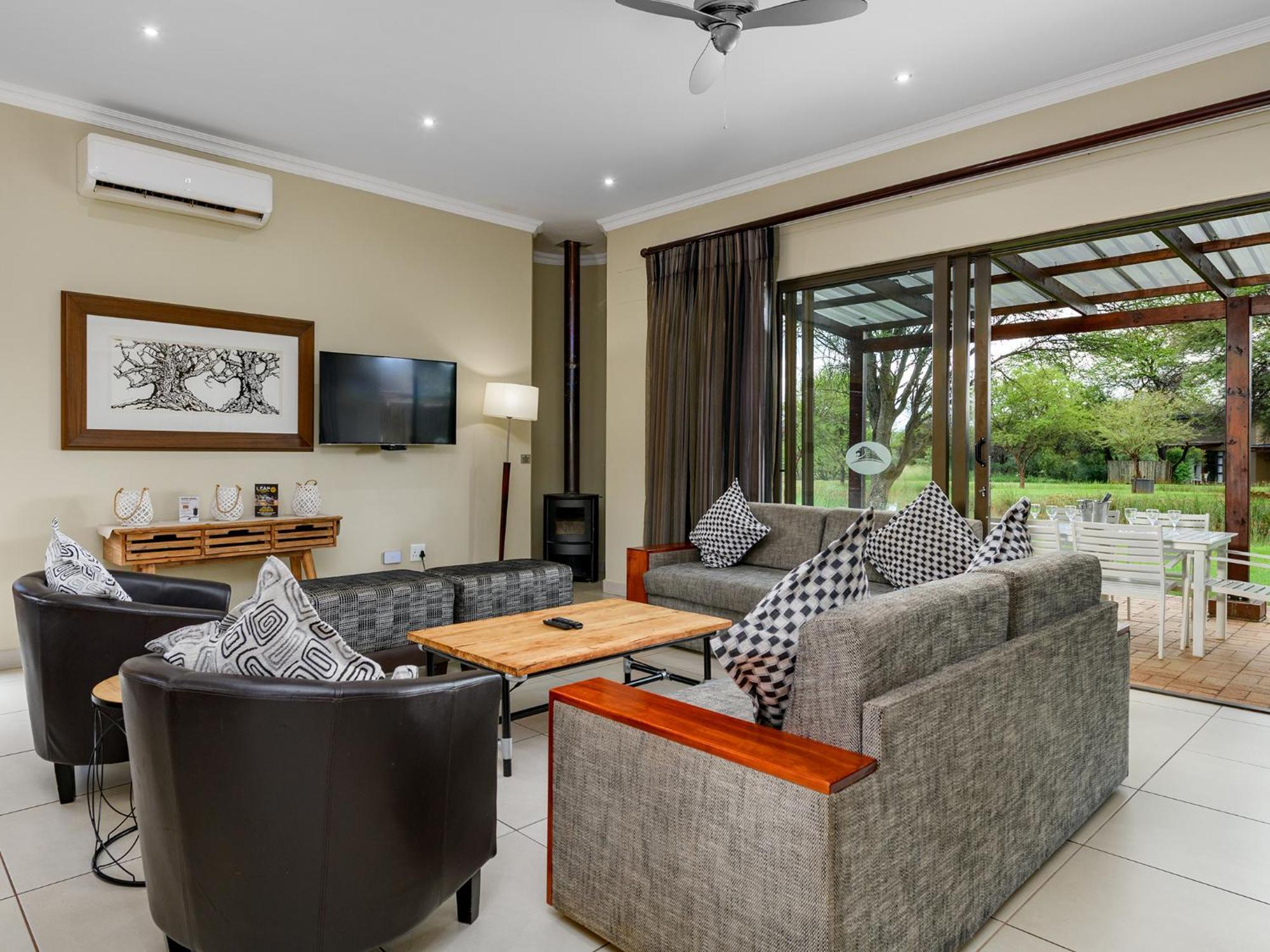 Monomotapa Village @ Legend Golf&Safari Resort Golders Green Exterior foto
